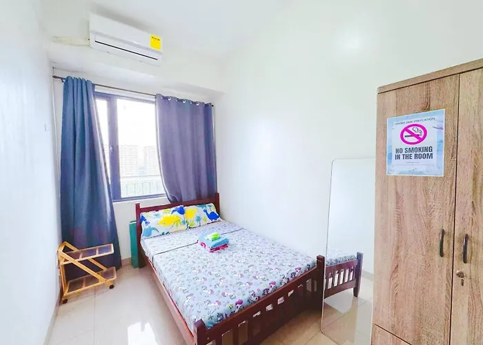 Shore 2 Tower 1 2 Bedroom Near Moa View Apartment