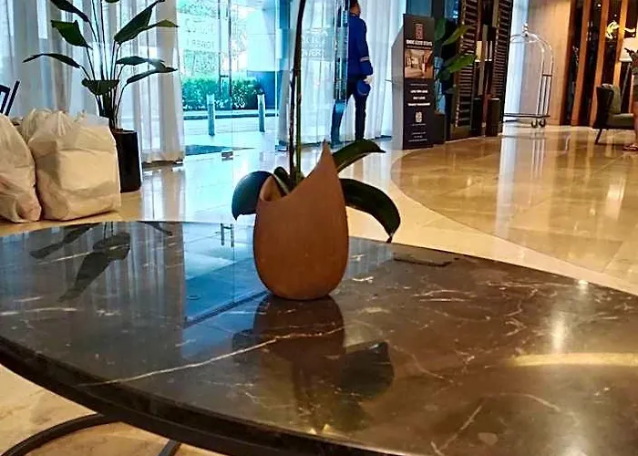 Shore 2 Tower 1 2 Bedroom Near Moa View Apartment Manila