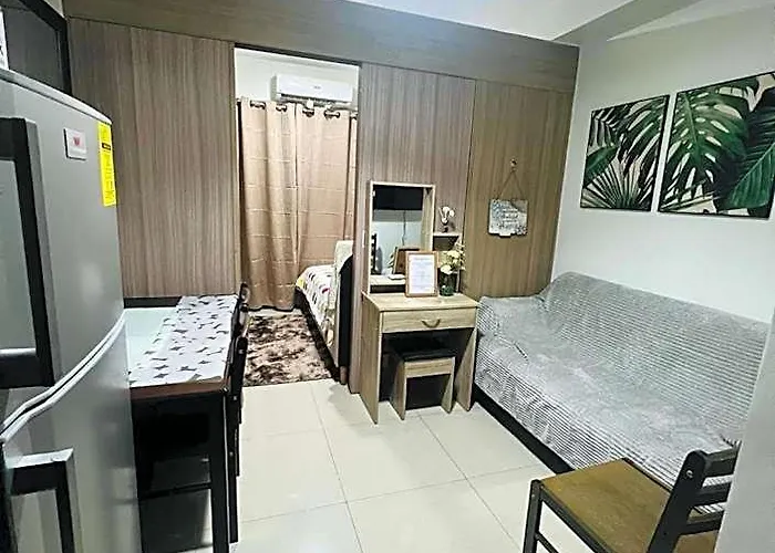 Shore 2 Tower 1 2 Bedroom Near Moa View