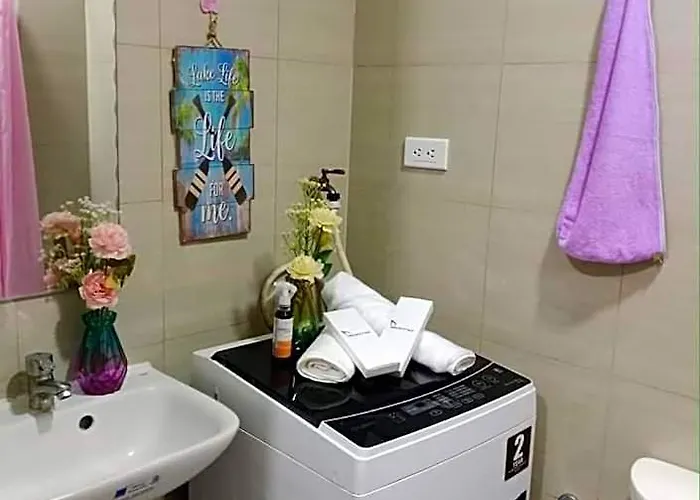 Shore 2 Tower 1 2 Bedroom Near Moa View Apartment