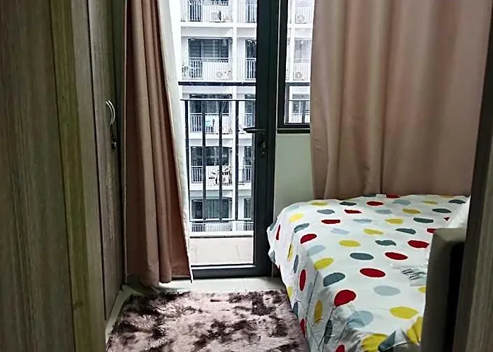 Apartment Shore 2 Tower 1 2 Bedroom Near Moa View